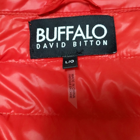 Buffalo red puffer travel jacket - Picture 4 of 7